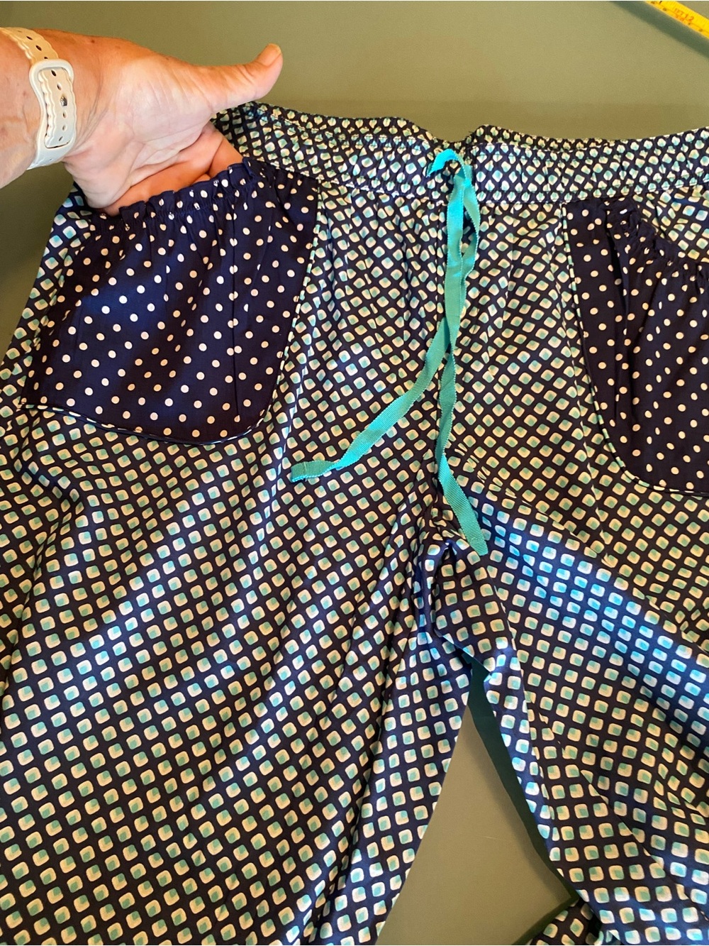 Victoria's Secret Light Green Tee with Navy Patterned Pajama Pants size M NWT - Picture 8 of 12